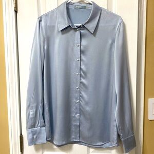 Ravella 100% pure silk blouse. Only worn once. M